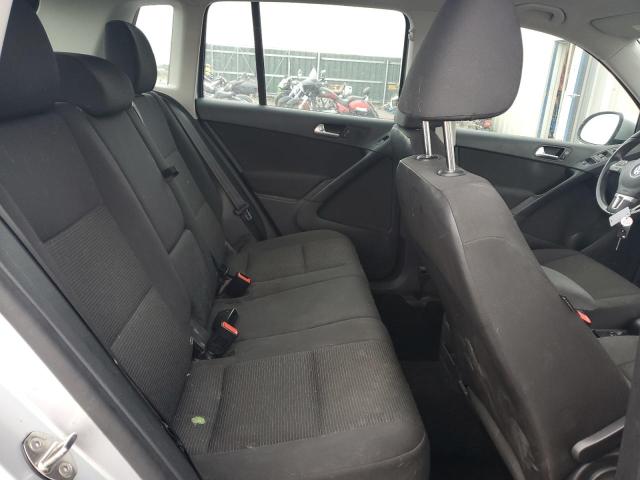 2017 VOLKSWAGEN TIGUAN S WVGAV7AX7HK054658