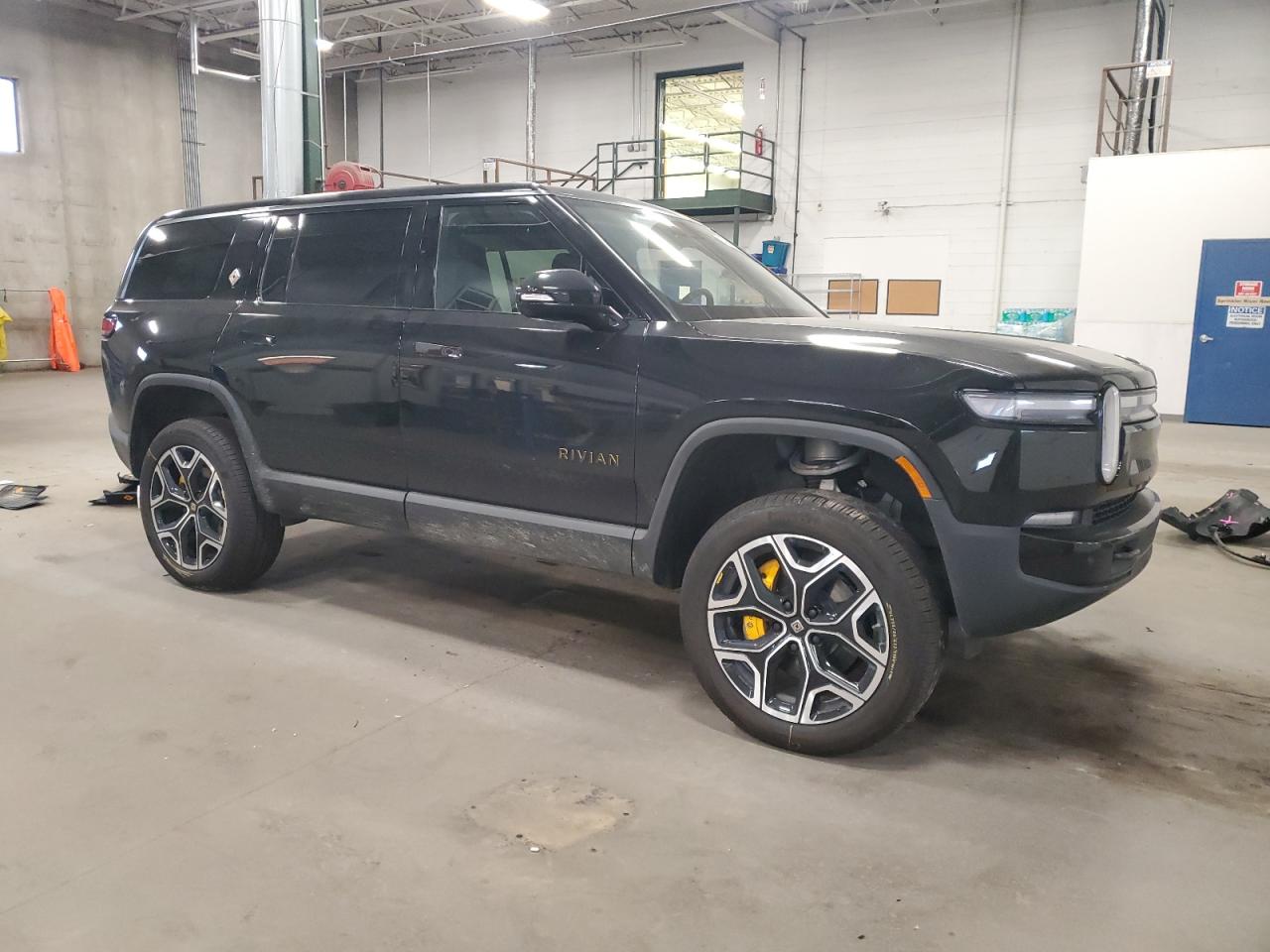 RIVIAN R1S PREMIUM