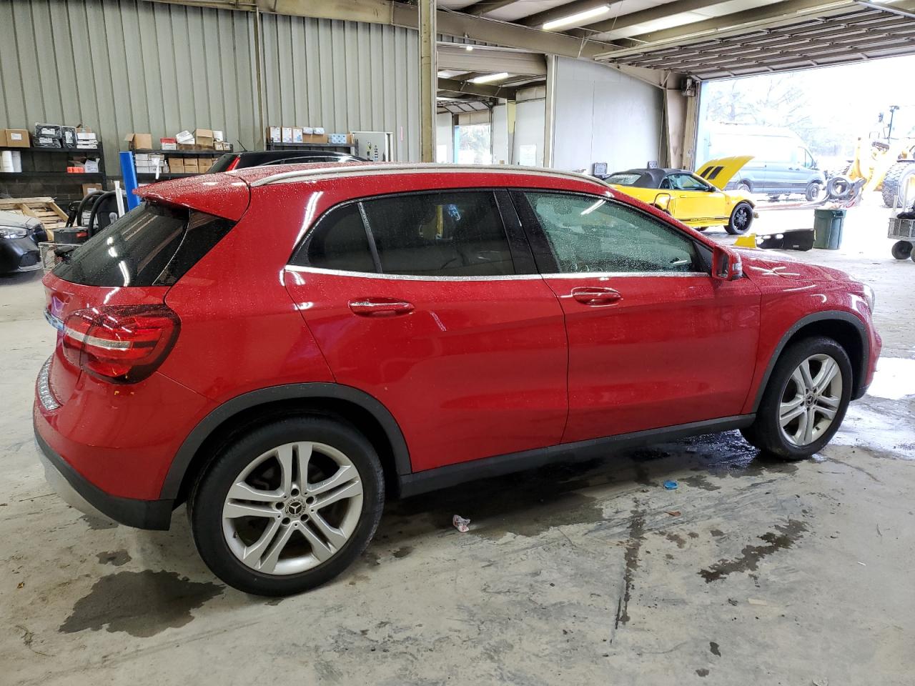 MERCEDES-BENZ GLA-CLASS 250