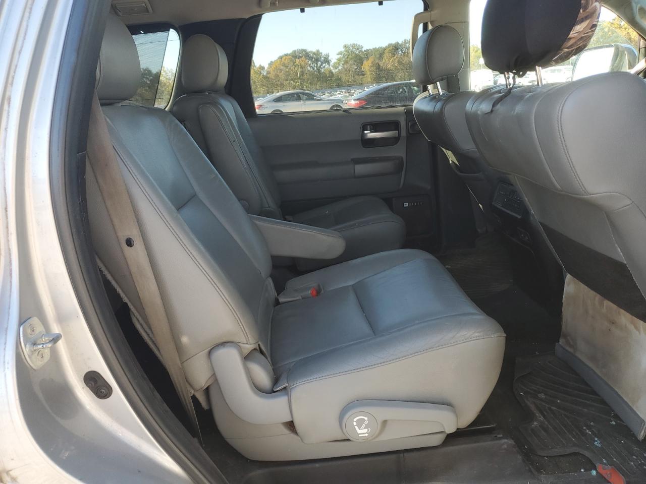 TOYOTA SEQUOIA LIMITED