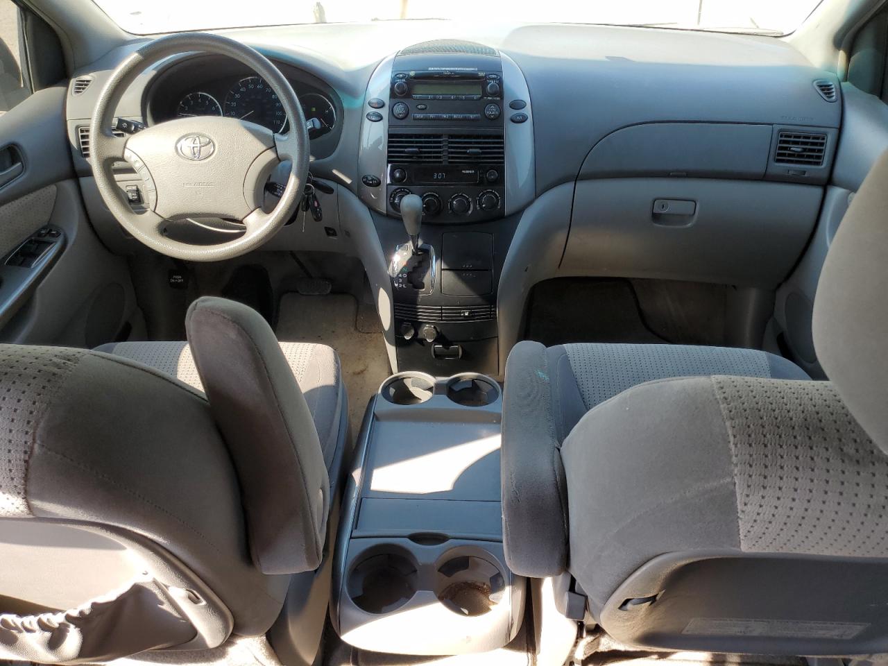 Lot #3264681862 2009 TOYOTA SIENNA CE