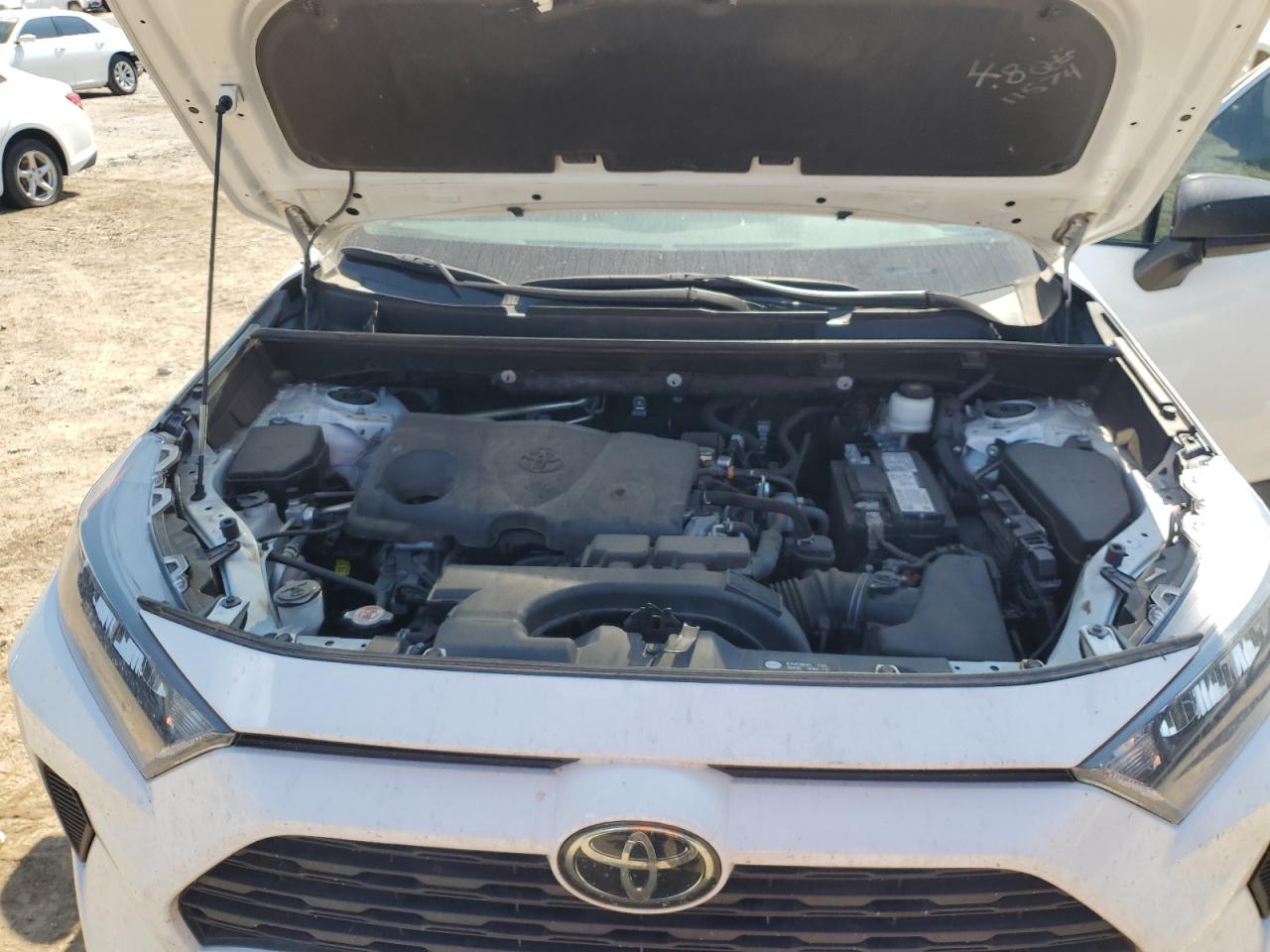 TOYOTA RAV4 LE