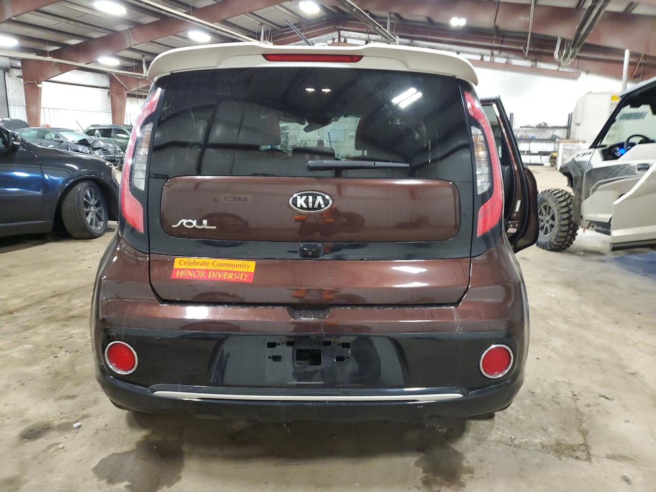 KIA SOUL +