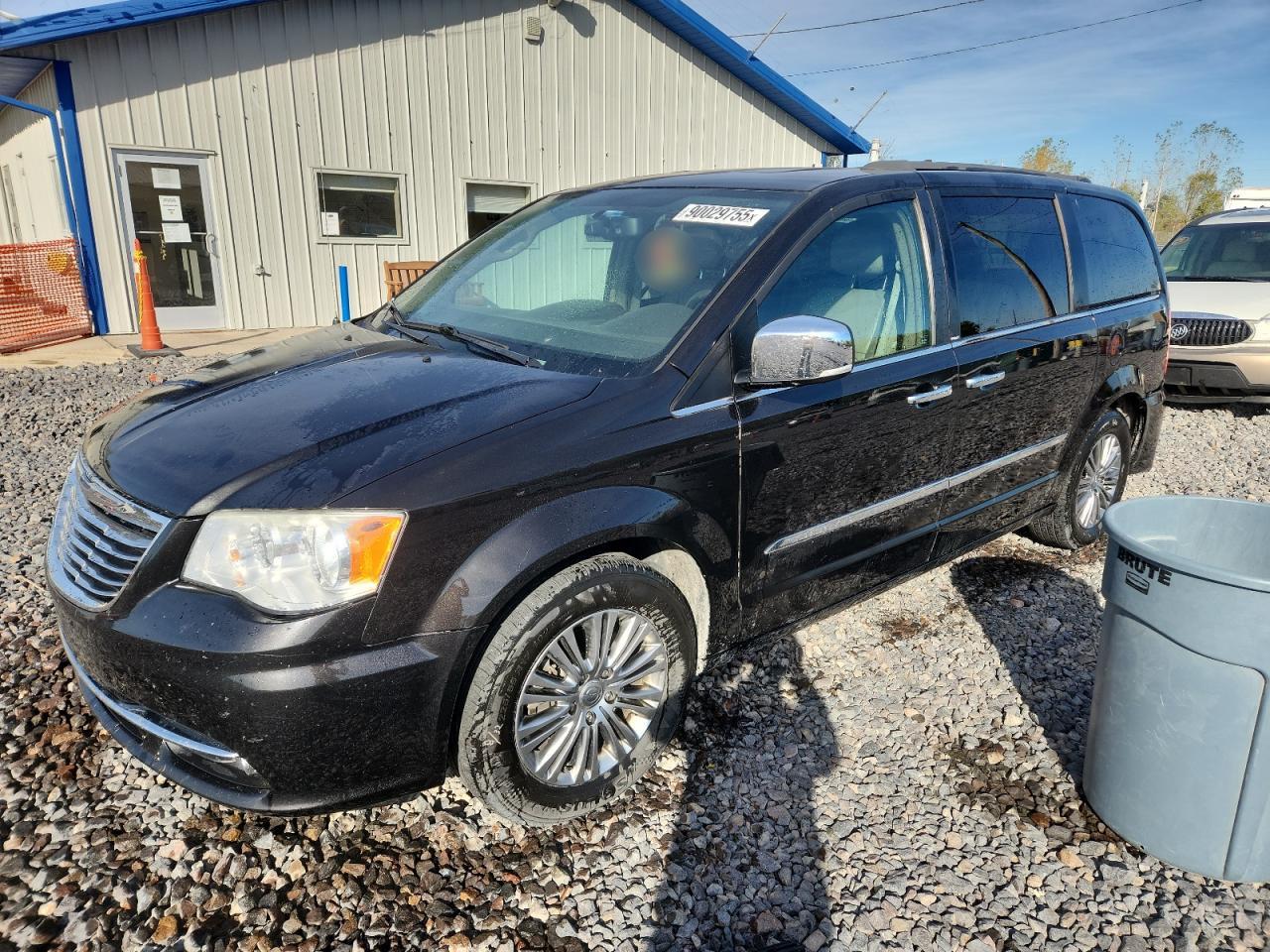 CHRYSLER TOWN & COUNTRY TOURING L