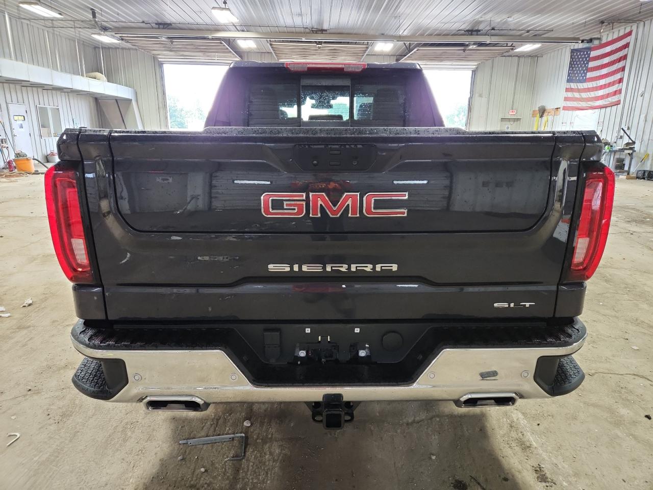 GMC SIERRA K1500 SLT