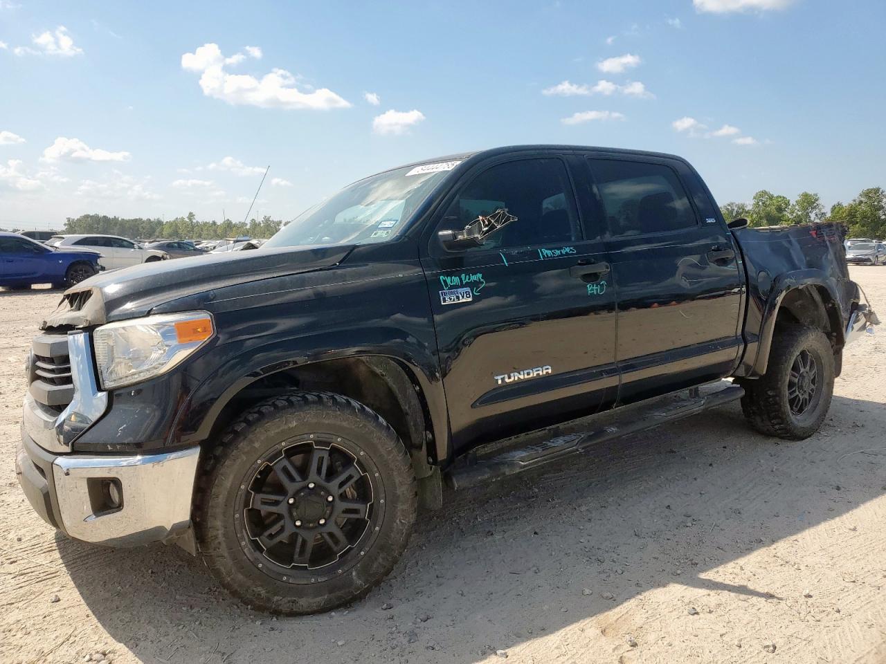 TOYOTA TUNDRA CREWMAX SR5