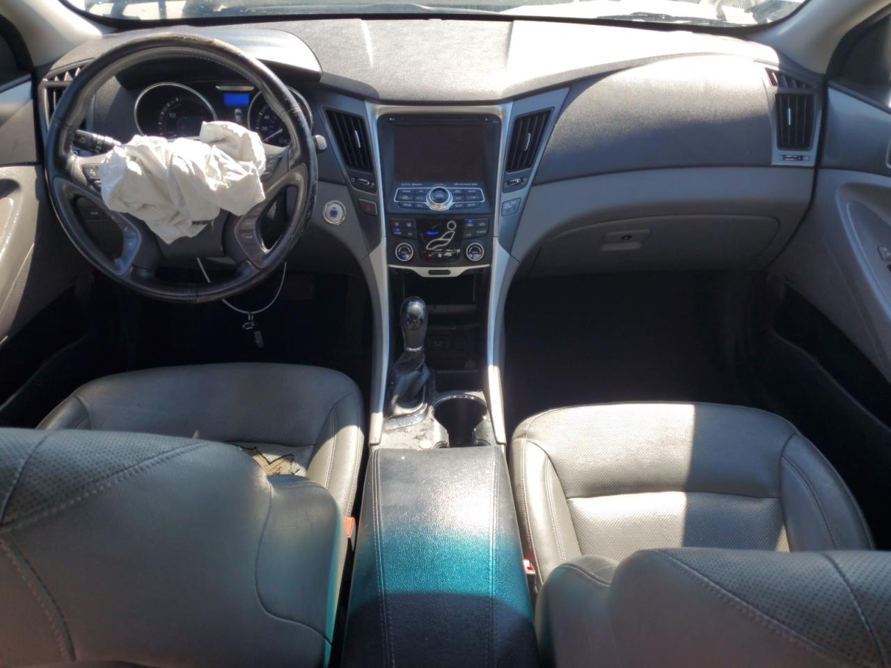 HYUNDAI SONATA HYBRID