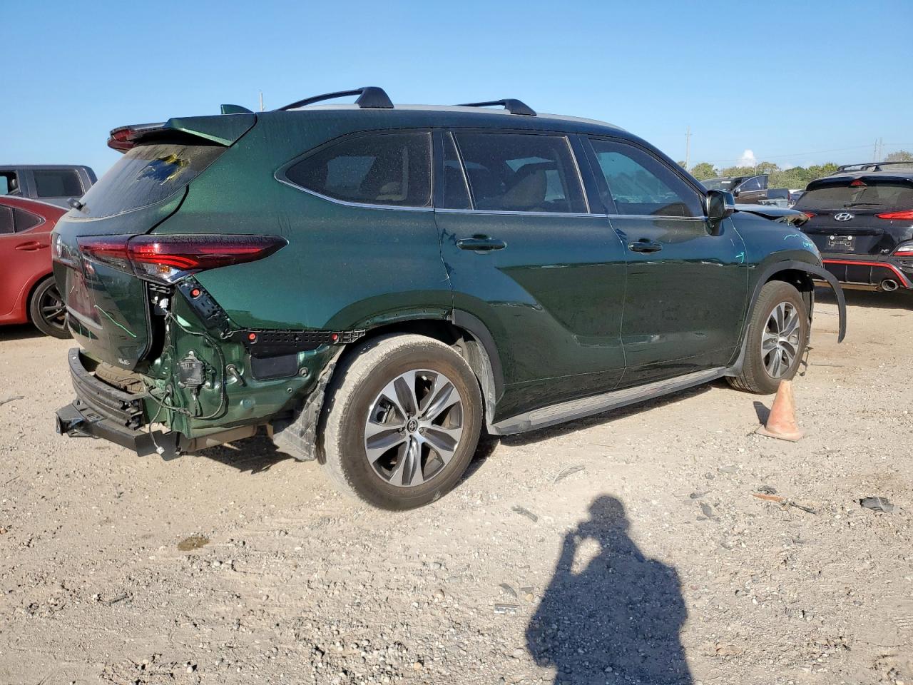 TOYOTA HIGHLANDER LE