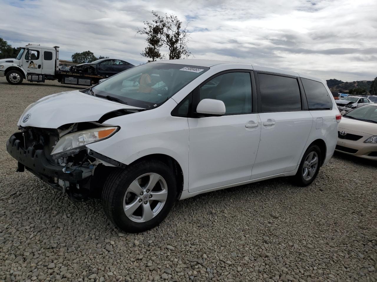 TOYOTA SIENNA BASE