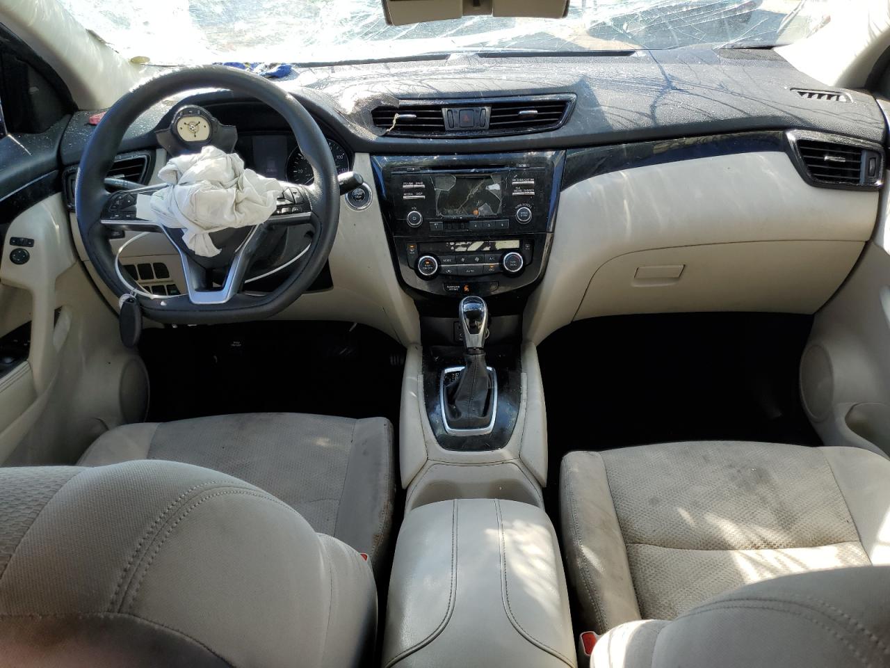 NISSAN ROGUE SPORT S