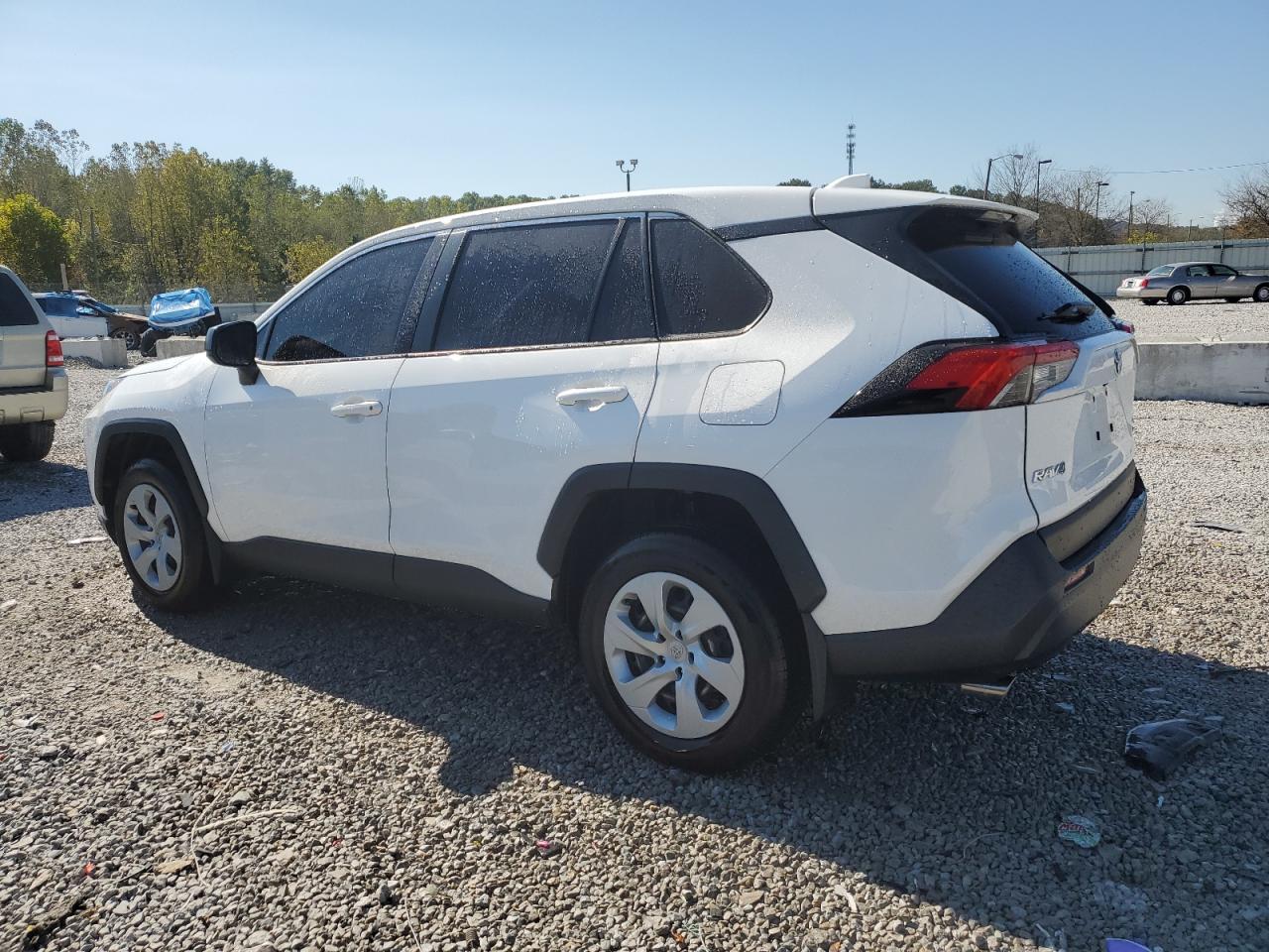 TOYOTA RAV4 LE