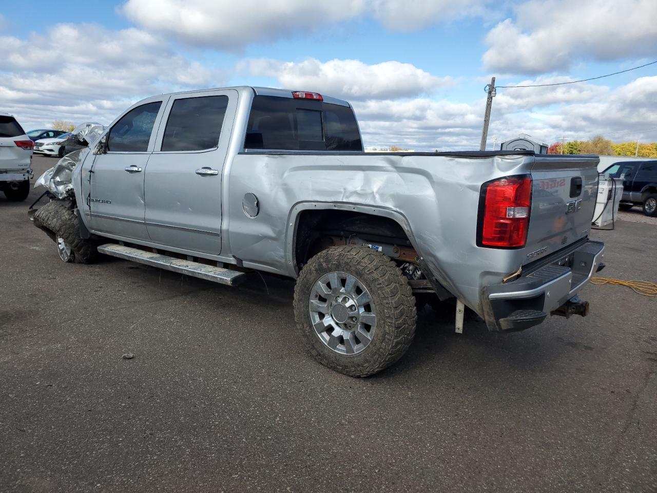 GMC SIERRA K2500 DENALI