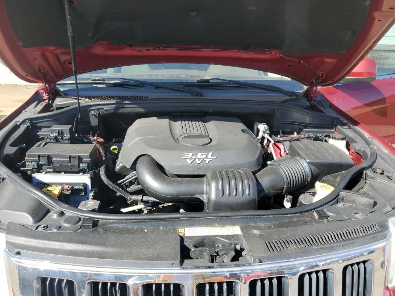 JEEP GRAND CHEROKEE LAREDO