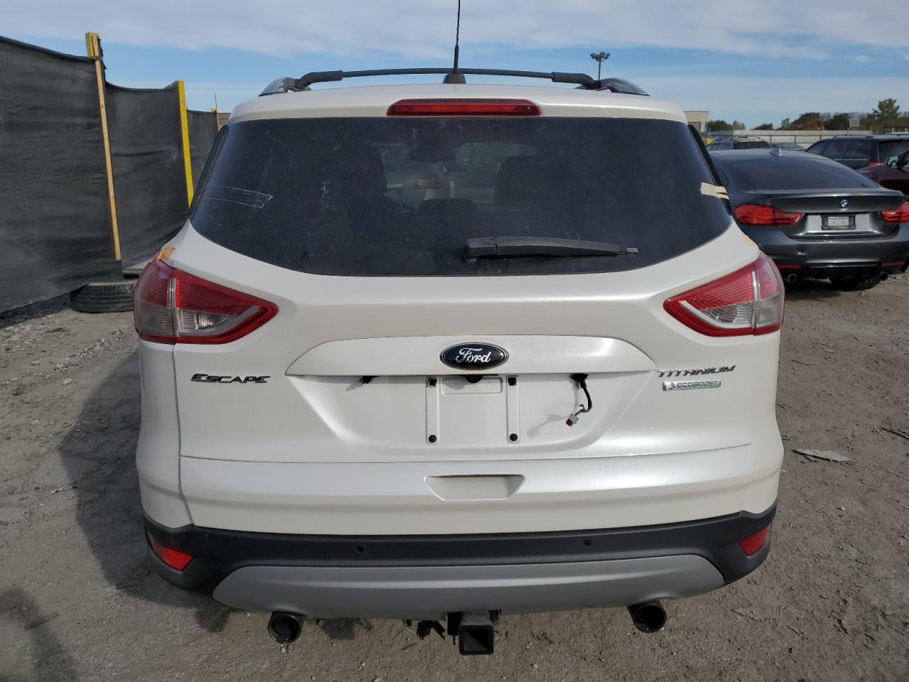 FORD ESCAPE TITANIUM