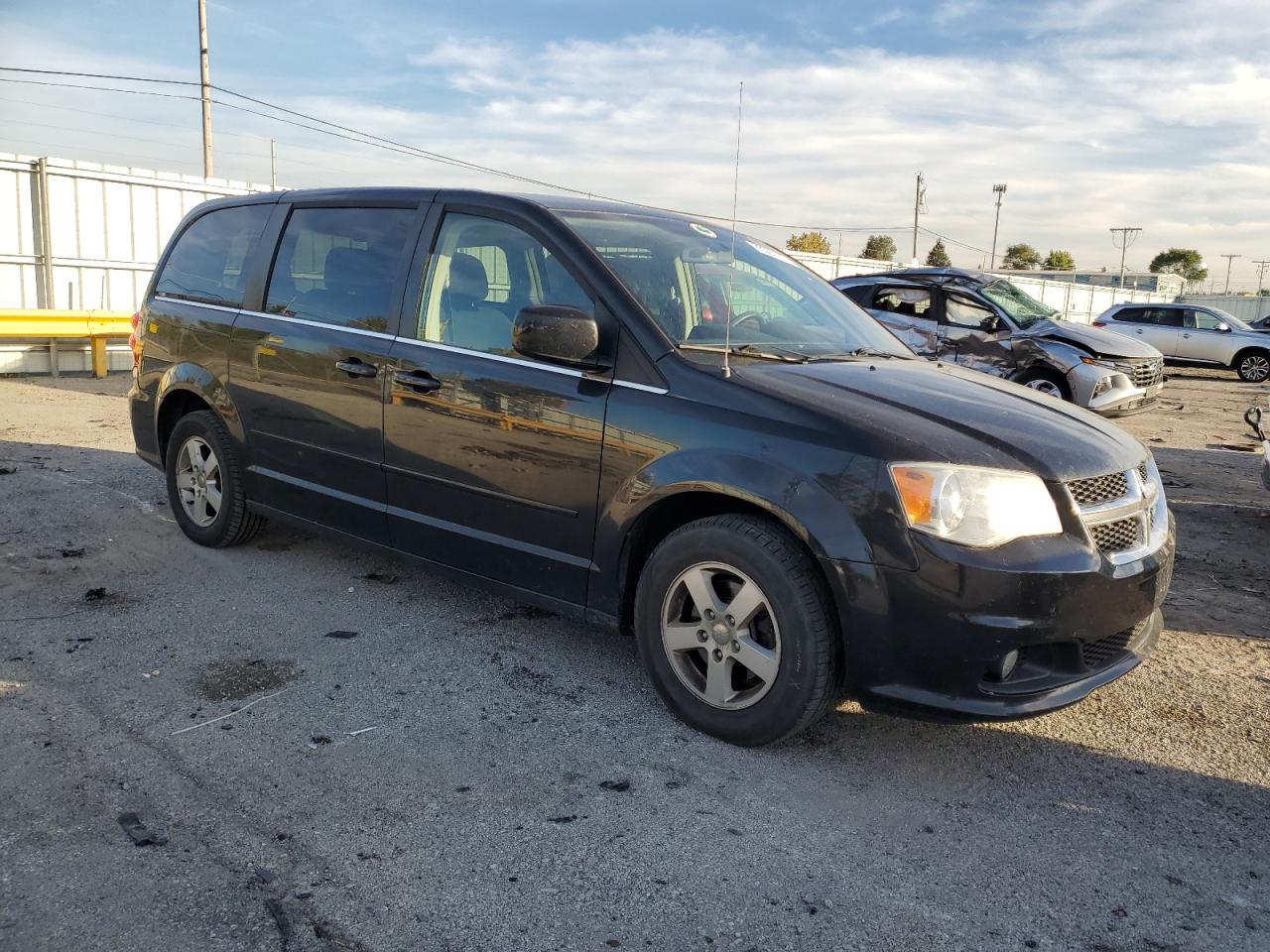 DODGE GRAND CARAVAN CREW