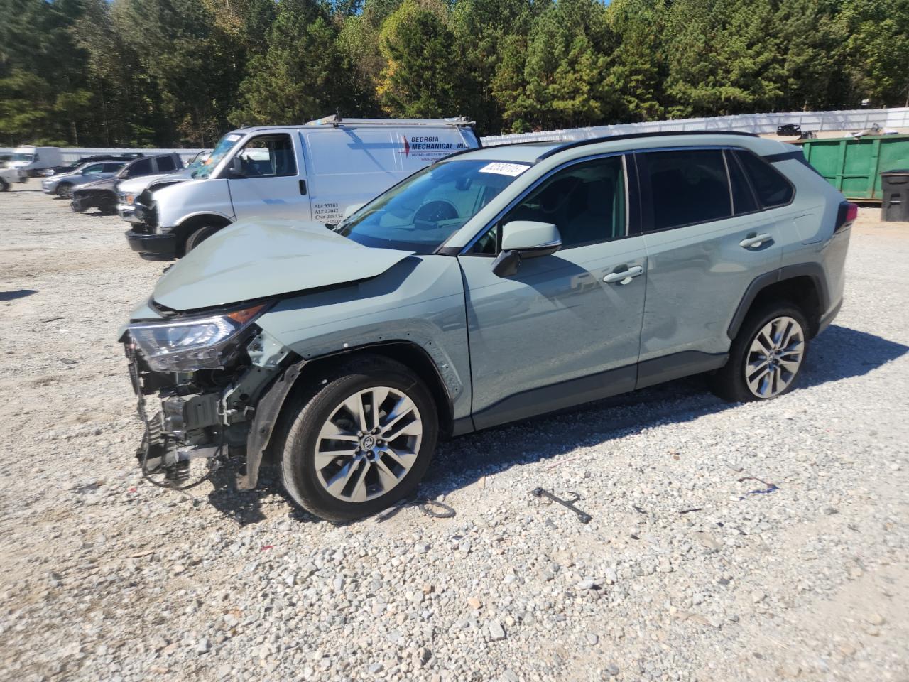 TOYOTA RAV4 XLE PREMIUM