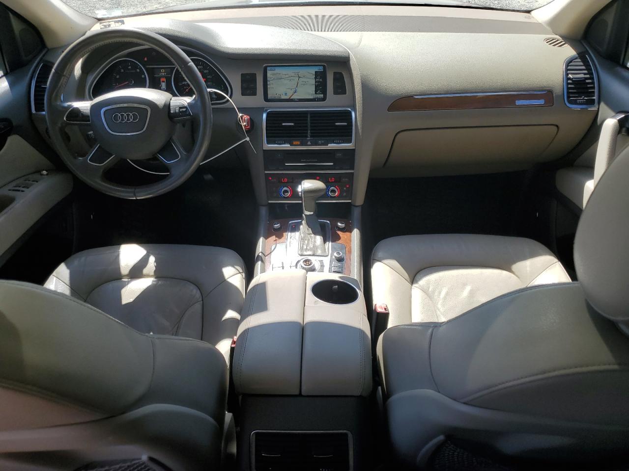 AUDI Q7 PREMIUM PLUS