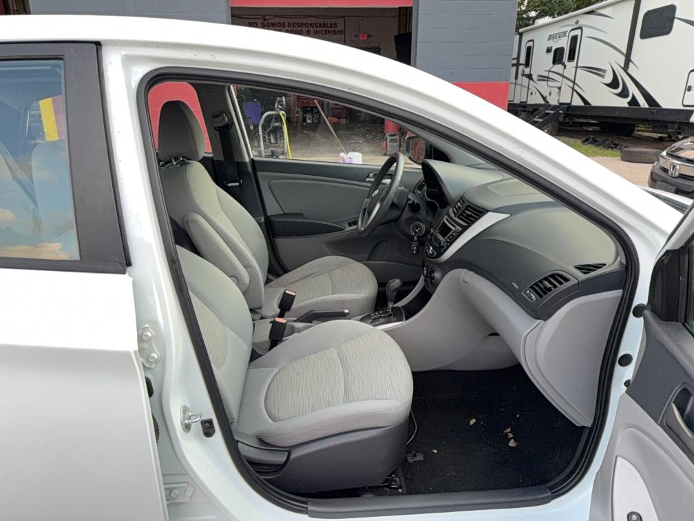 2016 HYUNDAI ACCENT SE KMHCT4AE1GU073124