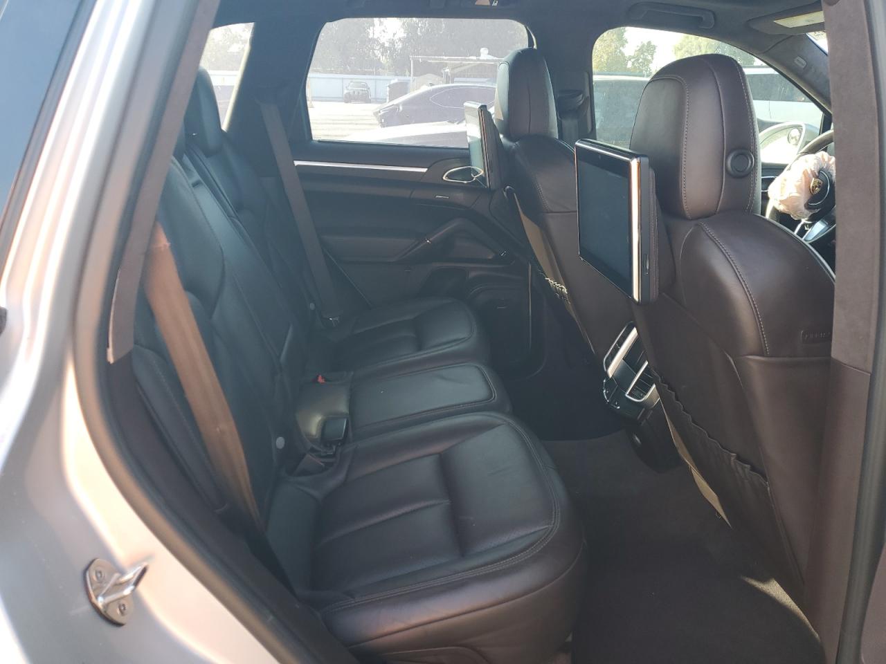 PORSCHE CAYENNE SE HYBRID