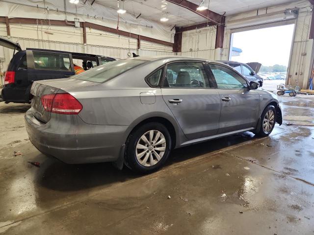 2015 VOLKSWAGEN PASSAT S - 1VWAS7A31FC007513