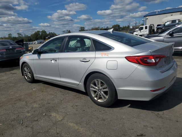 2015 HYUNDAI SONATA SE 5NPE24AF8FH180110