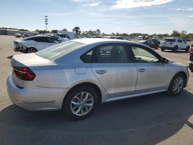 2018 VOLKSWAGEN PASSAT S 1VWAA7A39JC015659