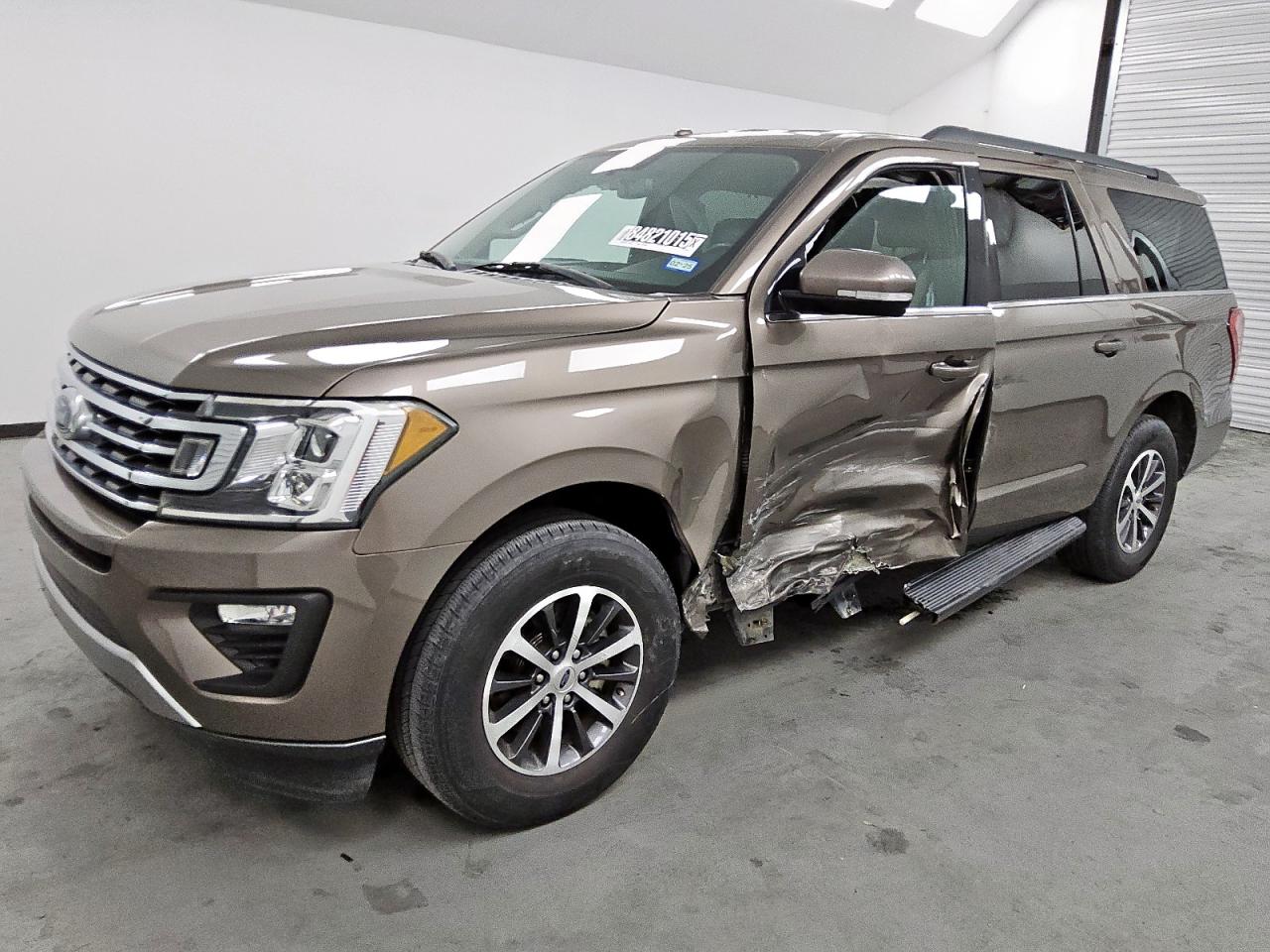 FORD EXPEDITION MAX XLT