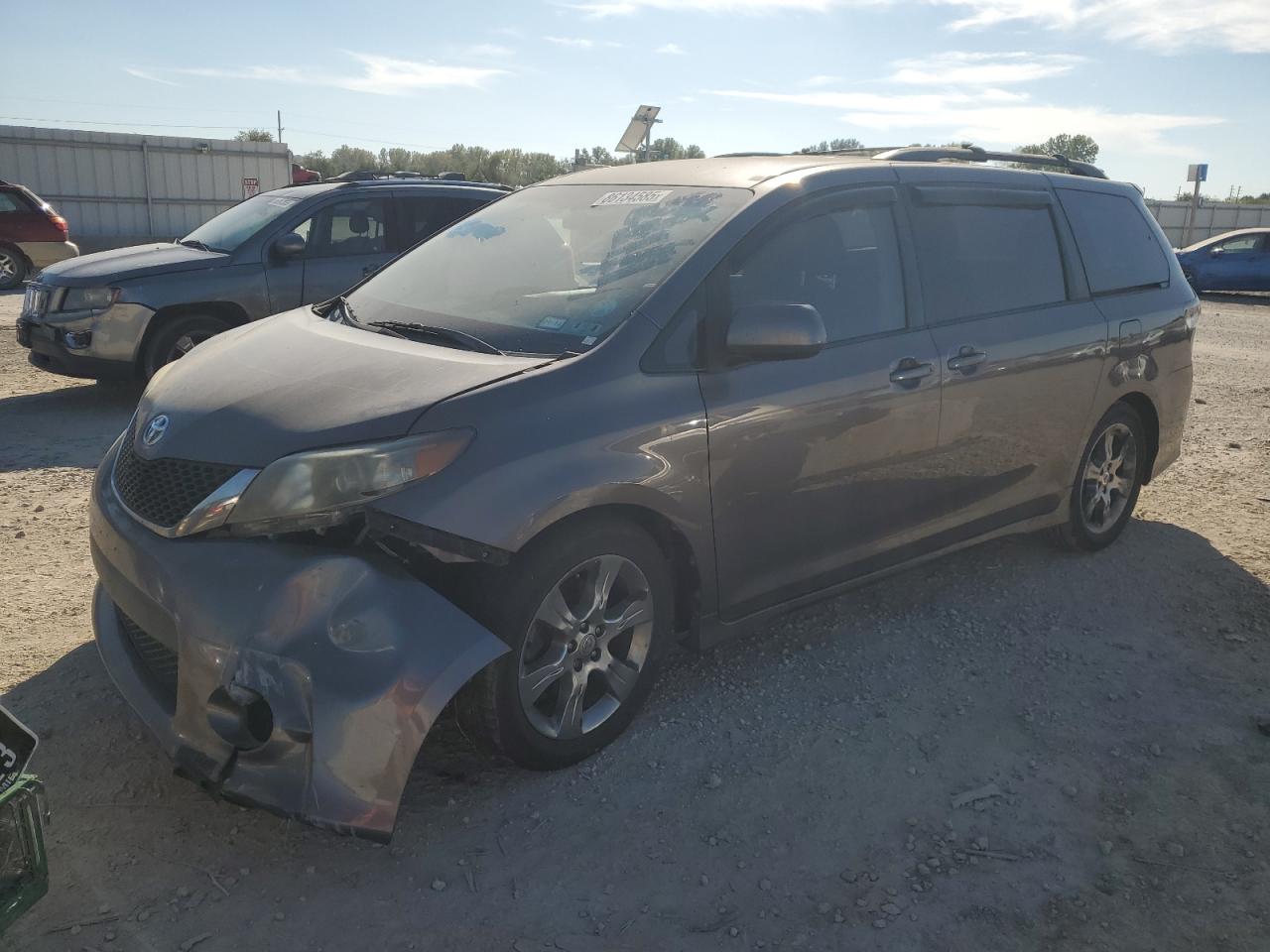 Lot #3292762799 2011 TOYOTA SIENNA SPORT