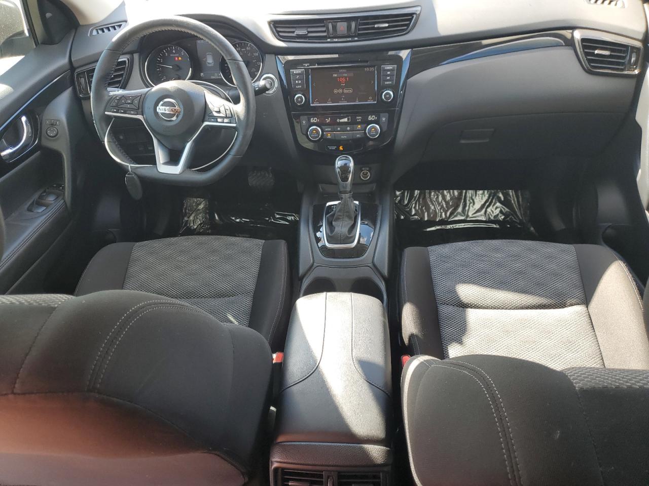 NISSAN ROGUE SPORT SV