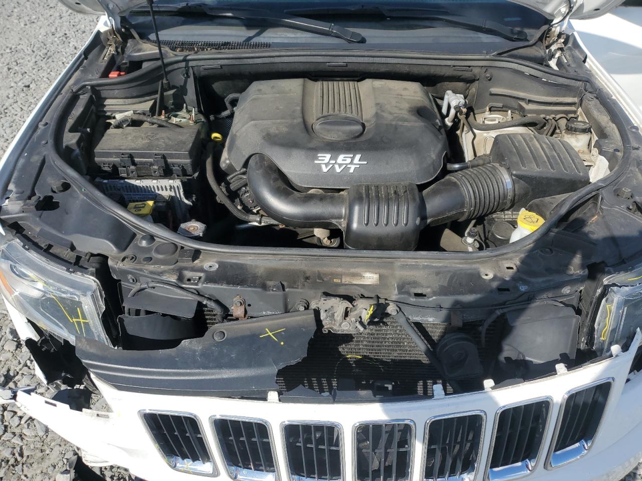 JEEP GRAND CHEROKEE LAREDO