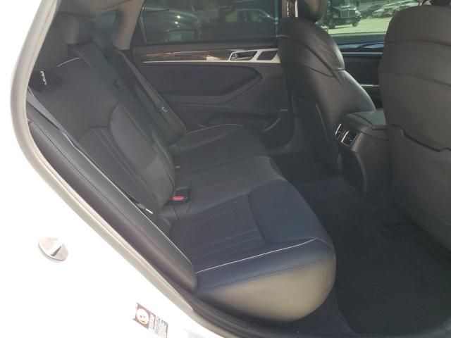 2016 HYUNDAI GENESIS 3. KMHGN4JE1GU127825