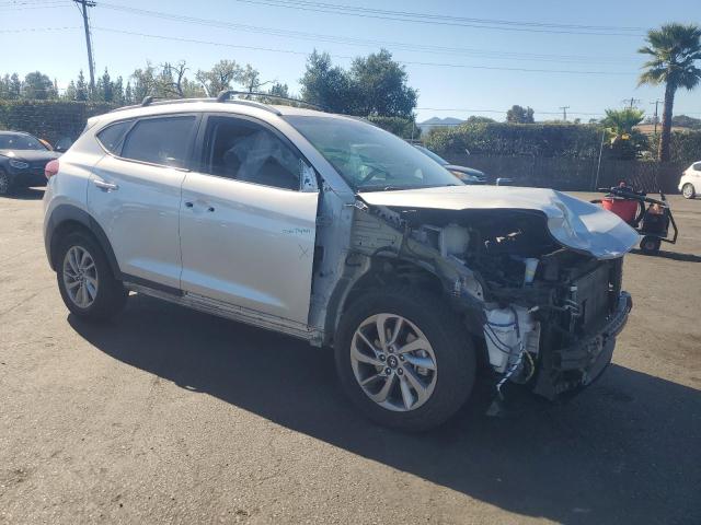 2017 HYUNDAI TUCSON LIM KM8J33A42HU381185