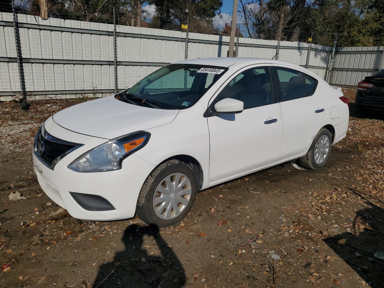NISSAN VERSA S