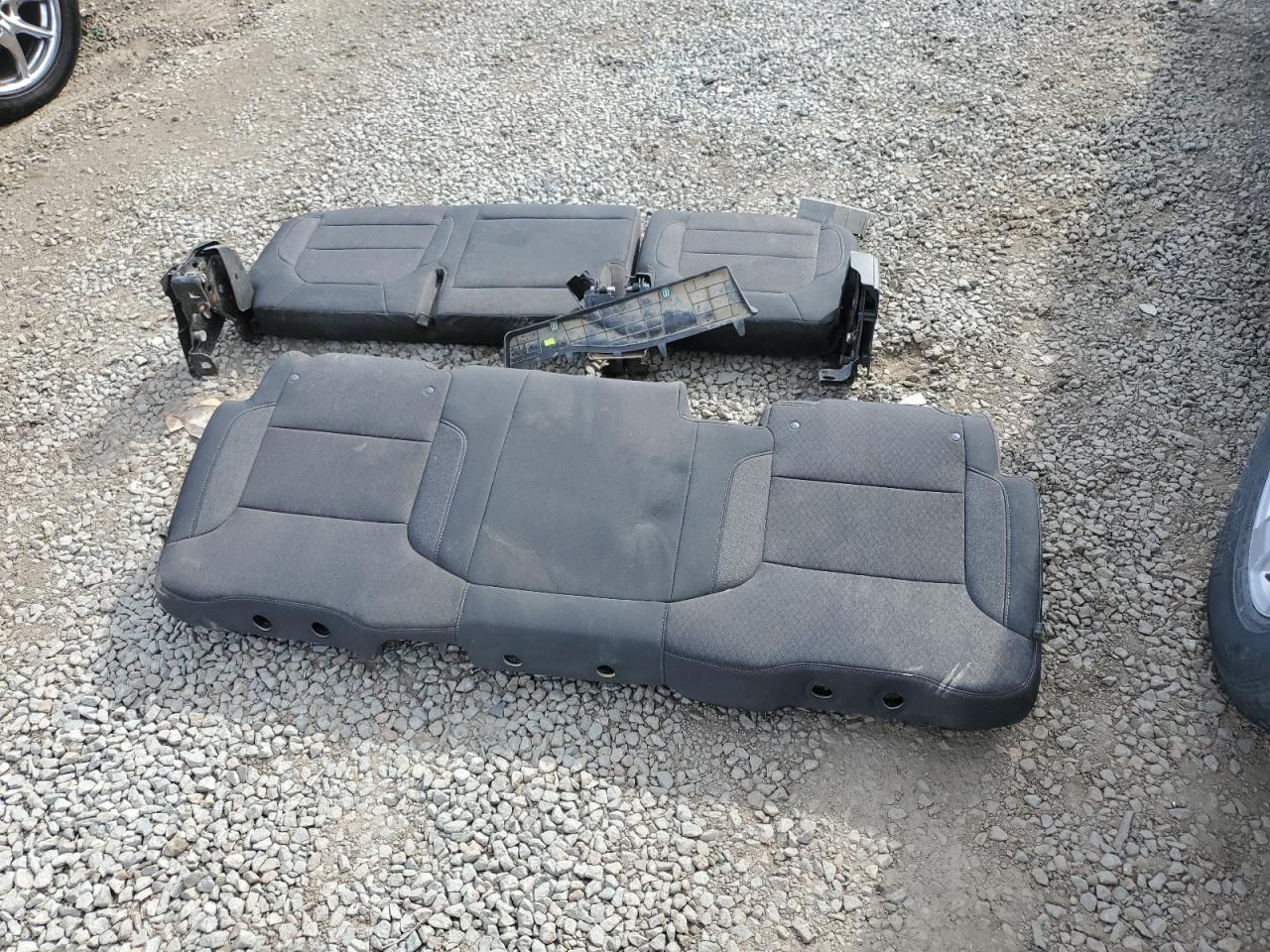 CHEVROLET SILVERADO C1500 LT