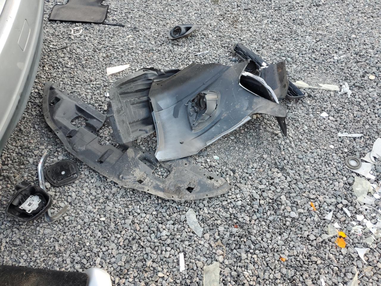 MITSUBISHI OUTLANDER ES