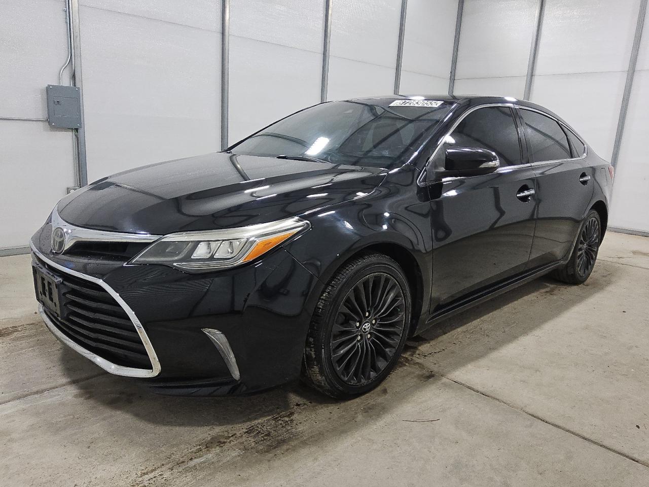 TOYOTA AVALON XLE