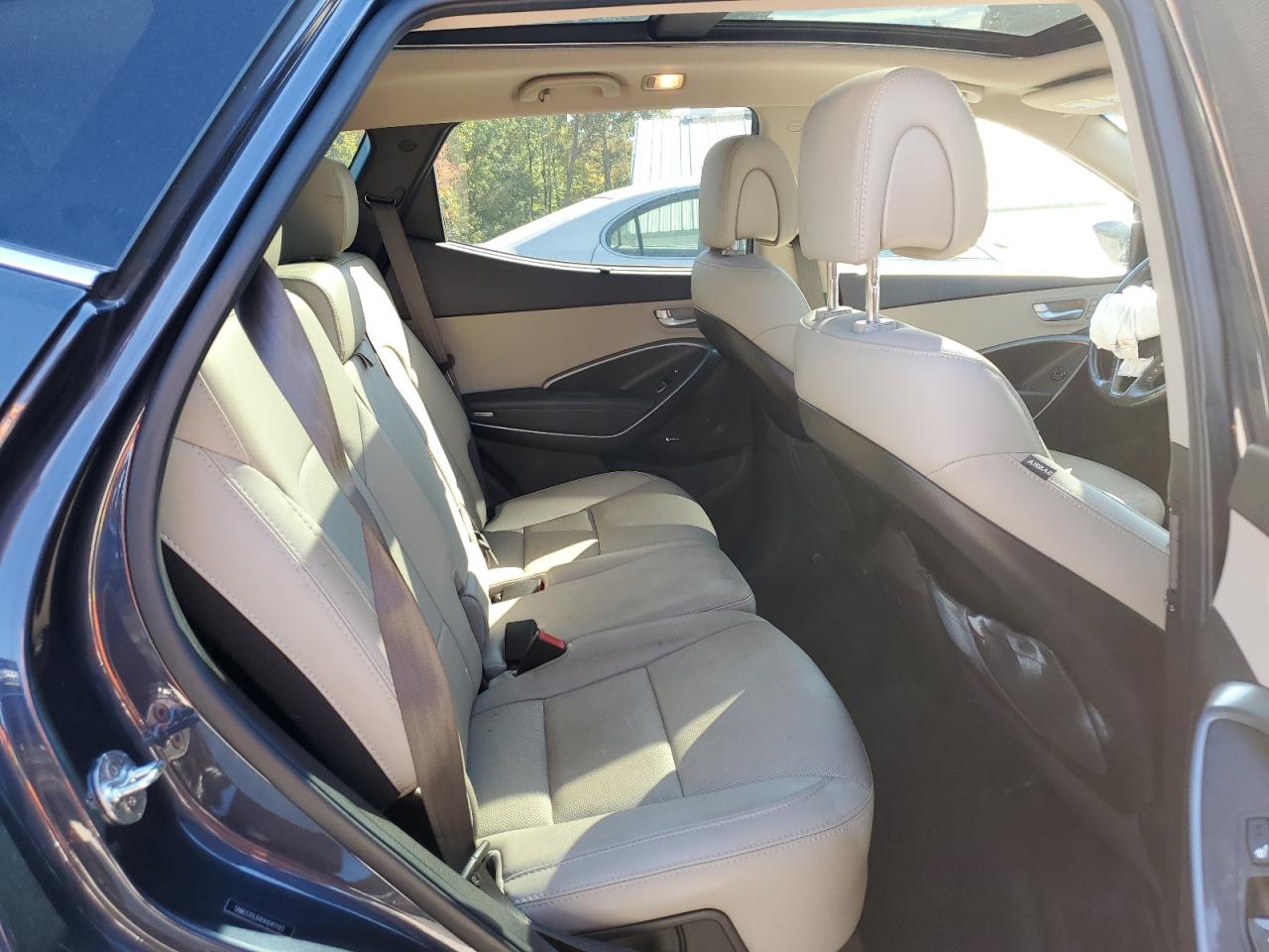 HYUNDAI SANTA FE SPORT