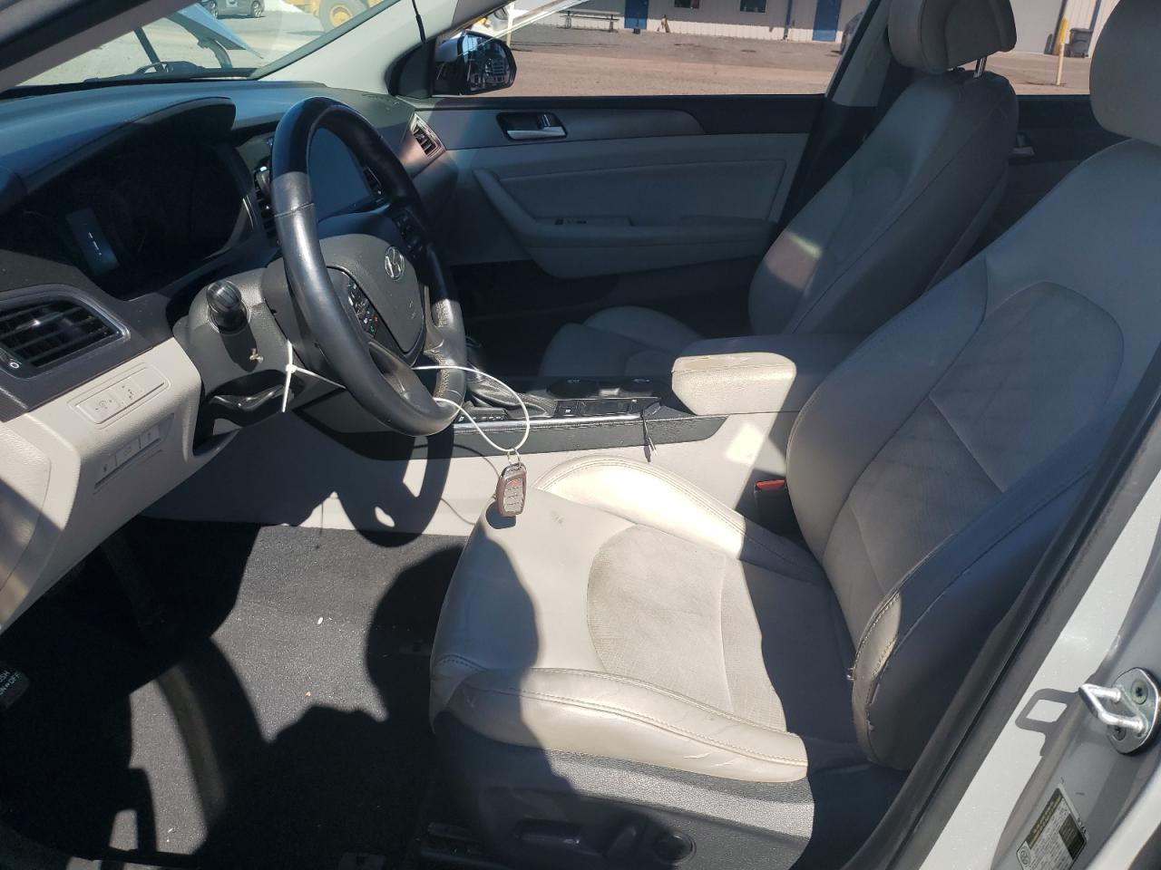 HYUNDAI SONATA SPORT