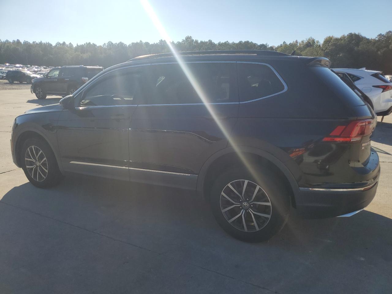 VOLKSWAGEN TIGUAN SE