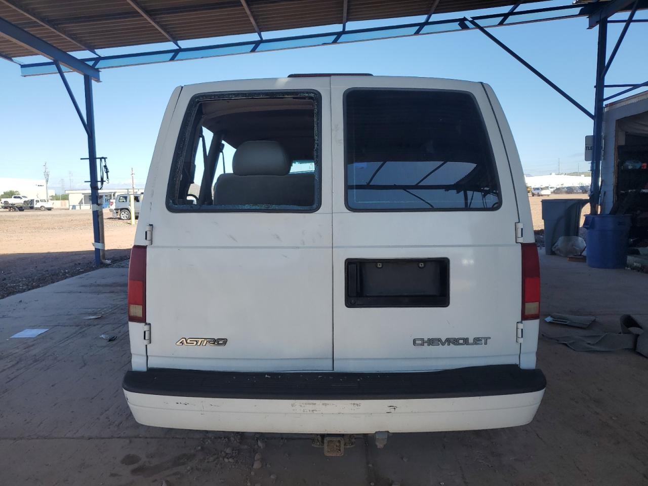 Lot #3310776960 1999 CHEVROLET ASTRO