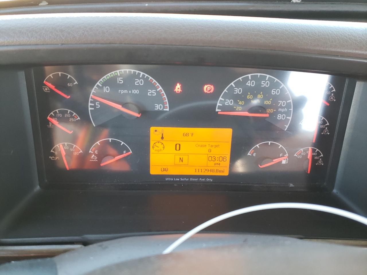 Lot #3279545259 2016 VOLVO VNL