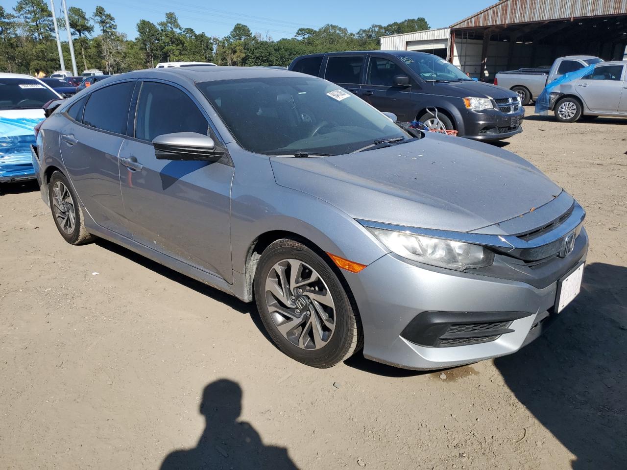 Lot #3311641237 2017 HONDA CIVIC EX