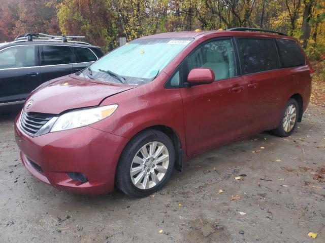 TOYOTA SIENNA LE
