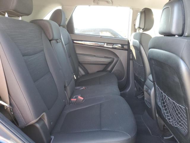 2014 KIA SORENTO LX - 5XYKT3A60EG501069