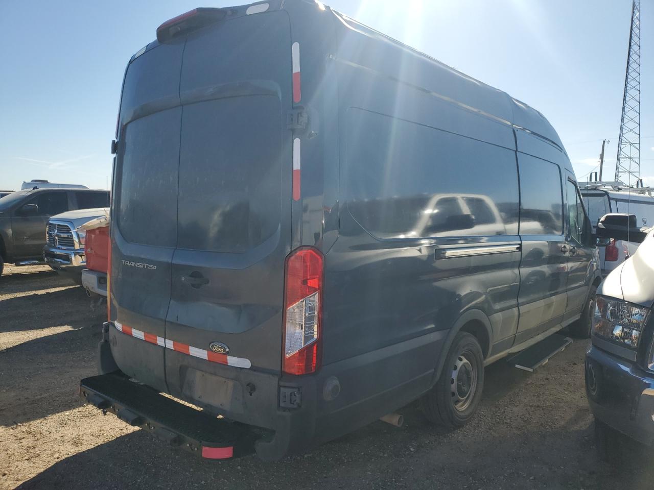 Lot #3318927983 2020 FORD TRANSIT T-