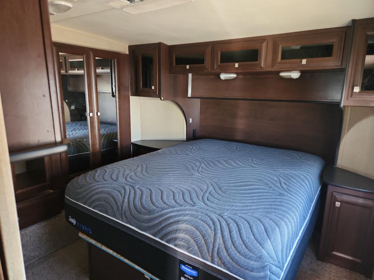 Lot #3273986780 2015 KEYSTONE TOY HAULER SERIES M-