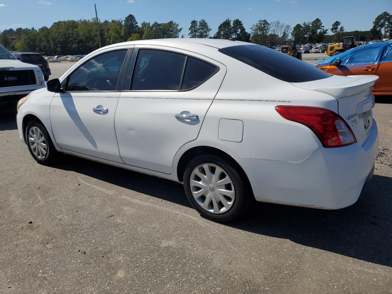 NISSAN VERSA S