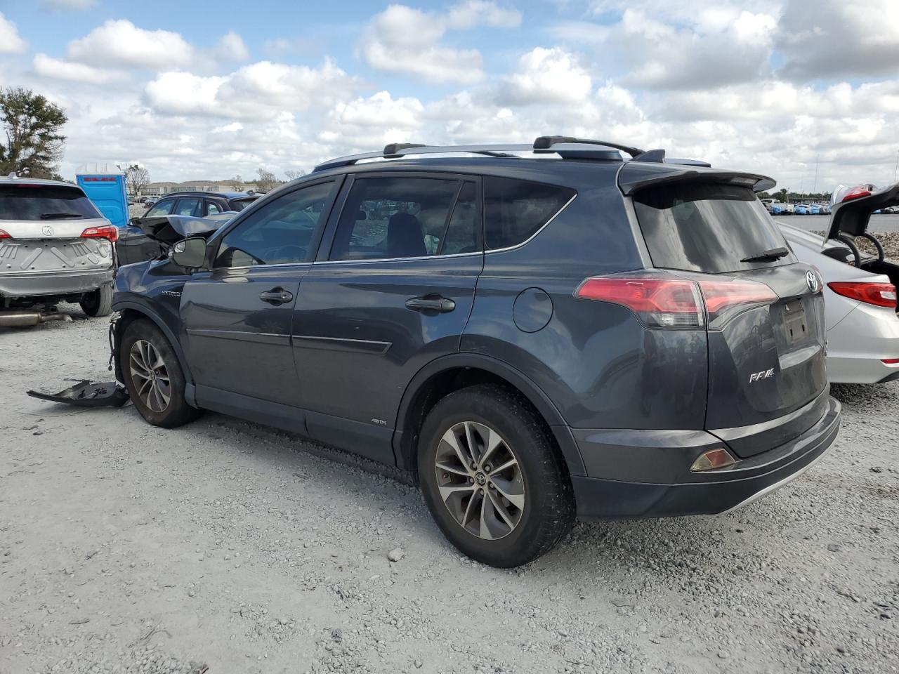 TOYOTA RAV4 XLE