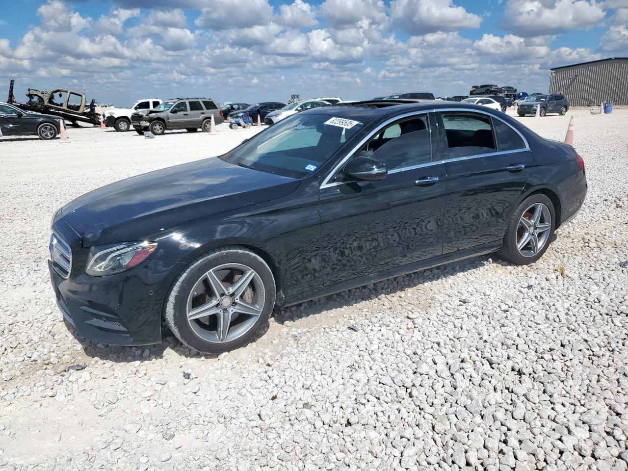 MERCEDES-BENZ E-CLASS 300