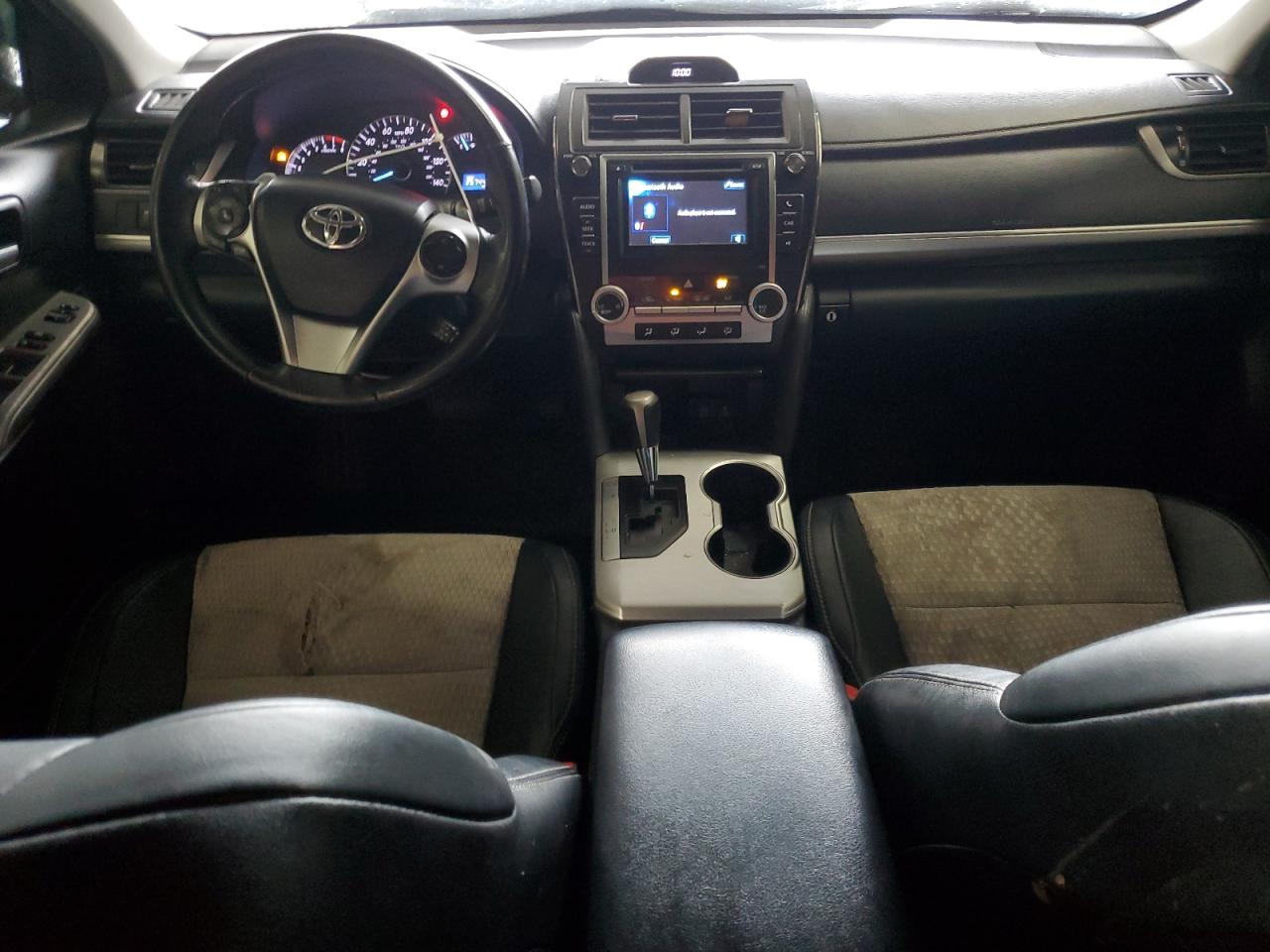 TOYOTA CAMRY BASE